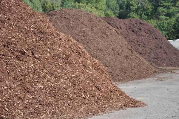 Brown Mulch Delivery in Chandler